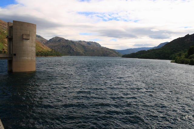Serra Amarela vista da barragem
