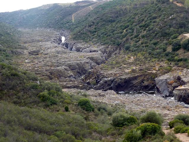 O 2º leito rasgado na rocha ao longo de milhares de anos