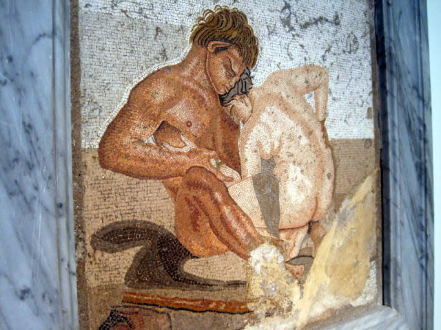 Museu Arqueológico Nacional de Nápoles Mosaico erótico...