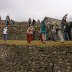 Alongamentos em Machu Picchu