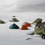 Acampamento em neve