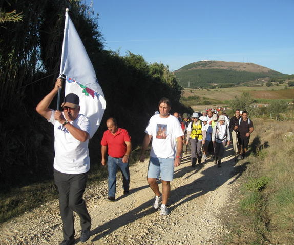 Dirigentes da Associação da Patameira foram receber a Marcha!
