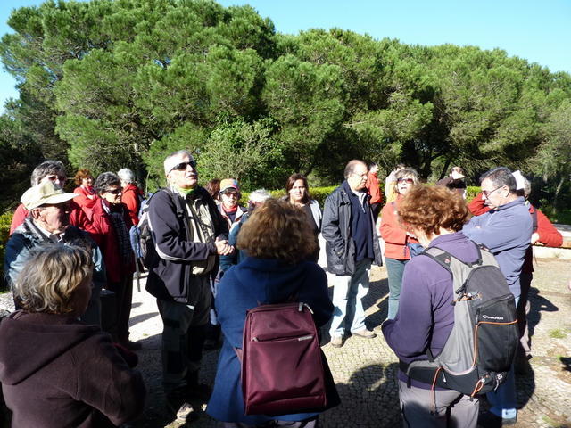 José Veloso informa os participantes sobre o abandono em que se encontra actualmente o Parque de Monsanto