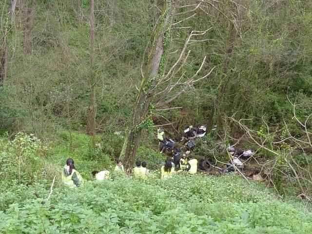 Um cordão humano faz milagres!