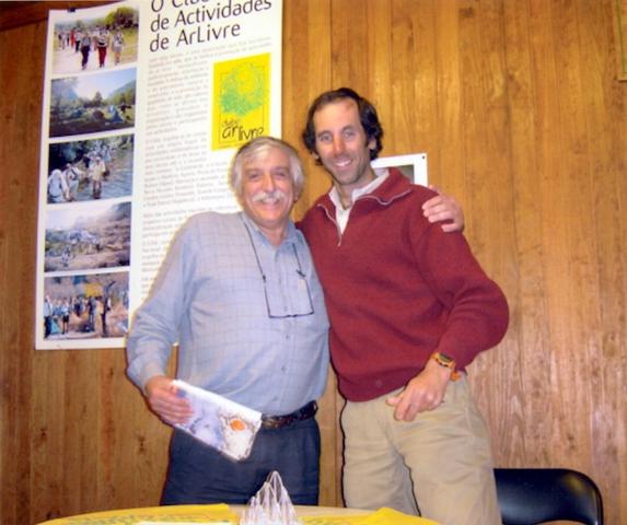 João Garcia em 07 de Fevereiro de 2003, na Sede do CAAL, saudado por José Veloso, Presidente do nosso Clube