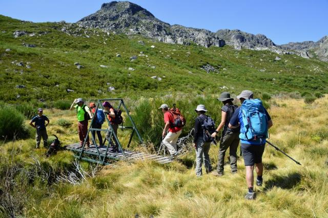 Ponte Bolota, no glaciar suspenso da Candeeira